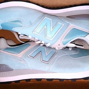 Men's size 9 baby blue 💙 New balance